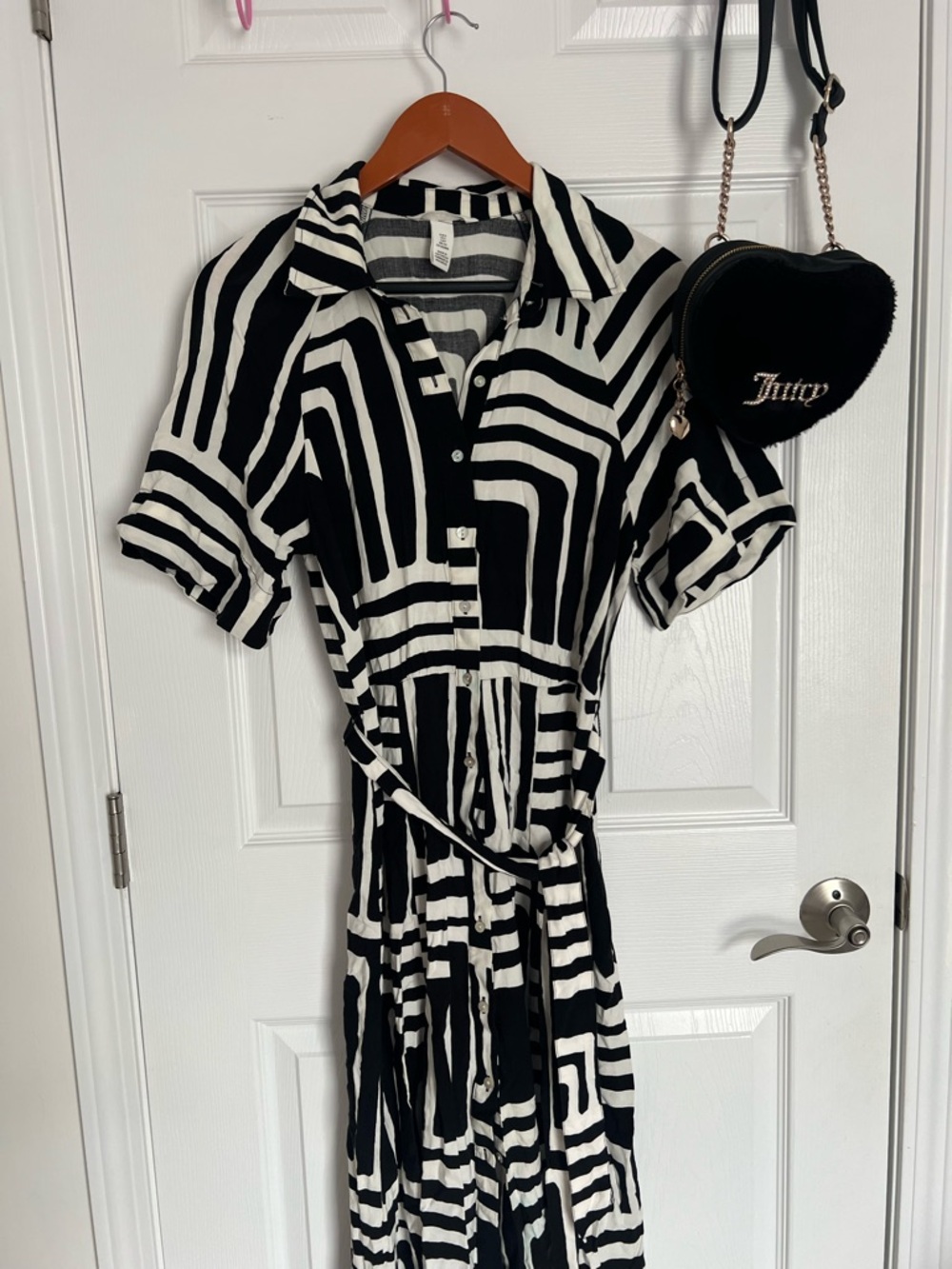 H&M Black and White Geometric Maxi Shirt Dress